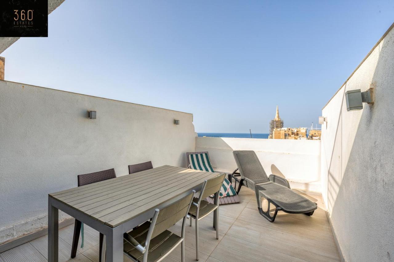 Mesmerising Views For A 2Br Apt In The Capital By 360 Estates La Valeta Exterior foto